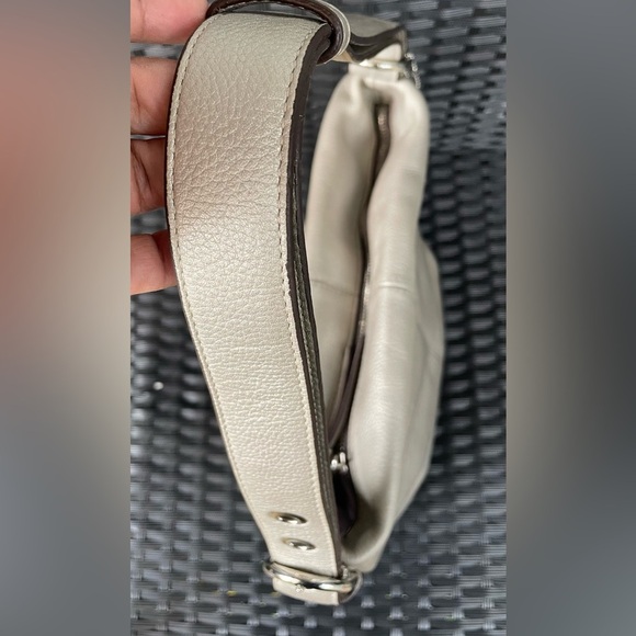 COACH BAG,Coach Metallic Silver Bag. - Picture 9 of 17